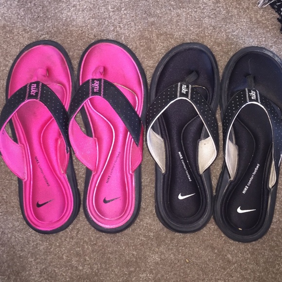 NIKE comfort footbed flip flops