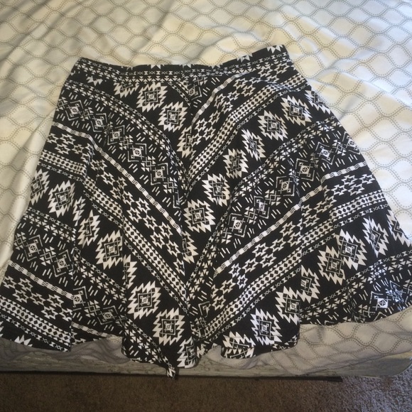 Black and white skater skirt