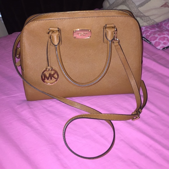 Large Cindy Michael Kors Satchel in Luggage
