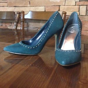 Jessica Simpson high heels