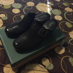 Black Clarks