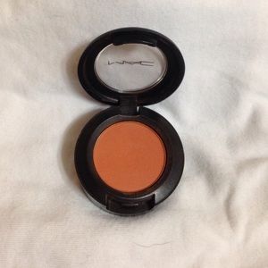 mac rule eyeshadow