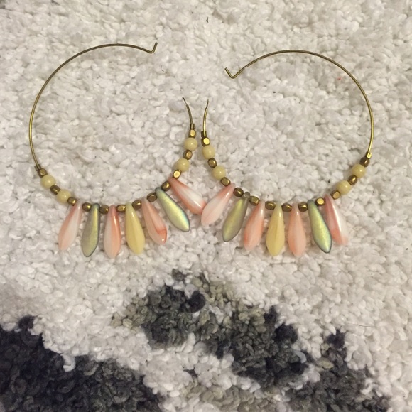 Free people gold hoops with embellishment - Picture 1 of 3