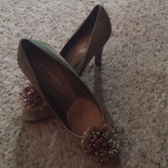 Green flower heels