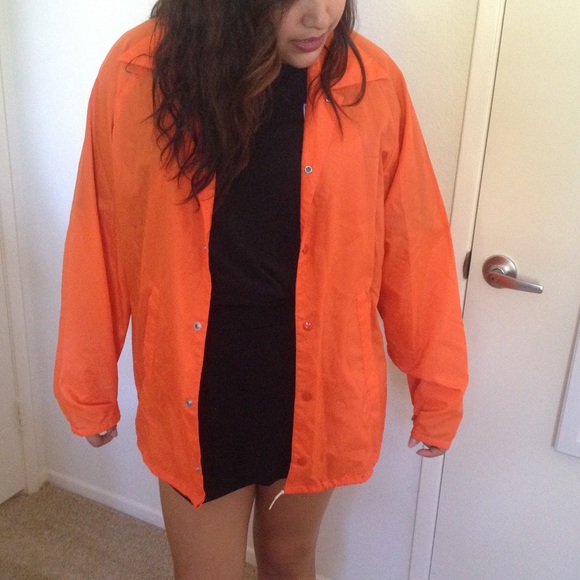 Orange Vintage windbreaker š - Picture 2 of 4