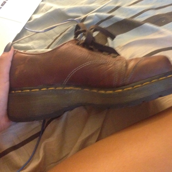 AUTHENTIC DOC MARTENS