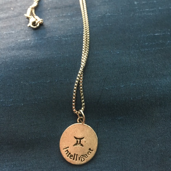 Gemini 👫 zodiac Necklace - Picture 2 of 2
