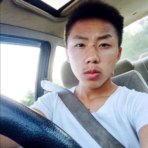 Meet your Posher, Derrick