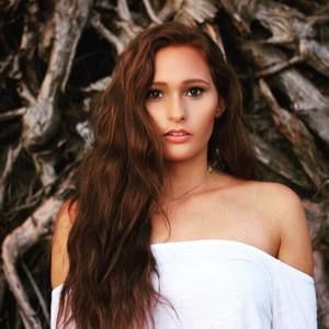 Meet your Posher, Kaliana