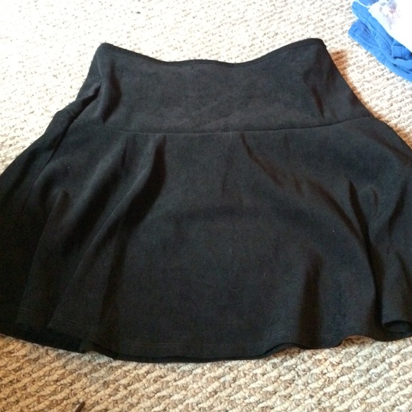 Amy Byer skirt