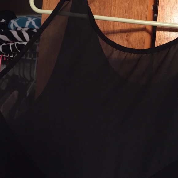 ▪️⬛️ High to low plus size tank top⬛️▪️ - Picture 3 of 3