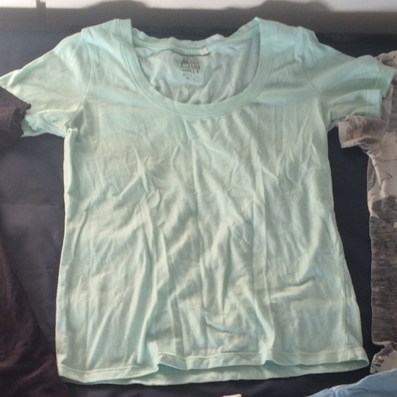 Mint colored Pac Sun short sleeved soft T shirt.