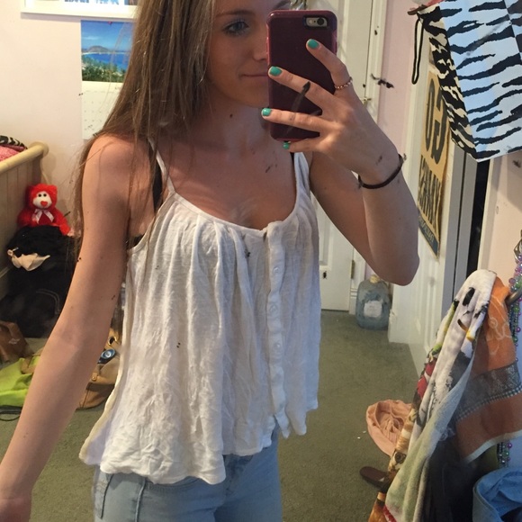 wetseal white flowy tank - Picture 1 of 3