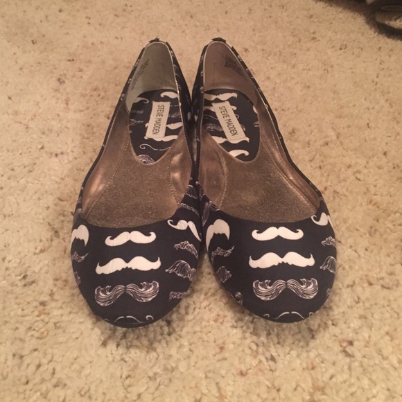 Steve Madden mustache flats size 10