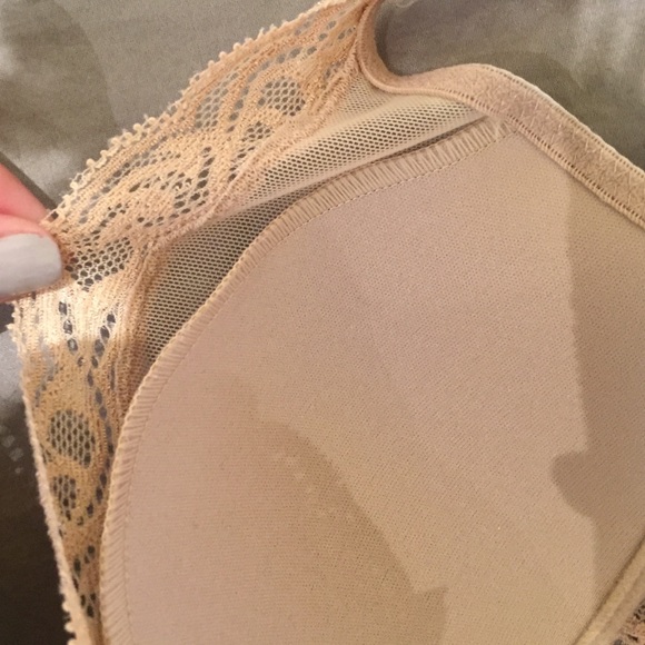 nude bra - Picture 3 of 3