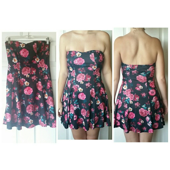 Floral strapless skater dress