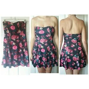 Floral strapless skater dress