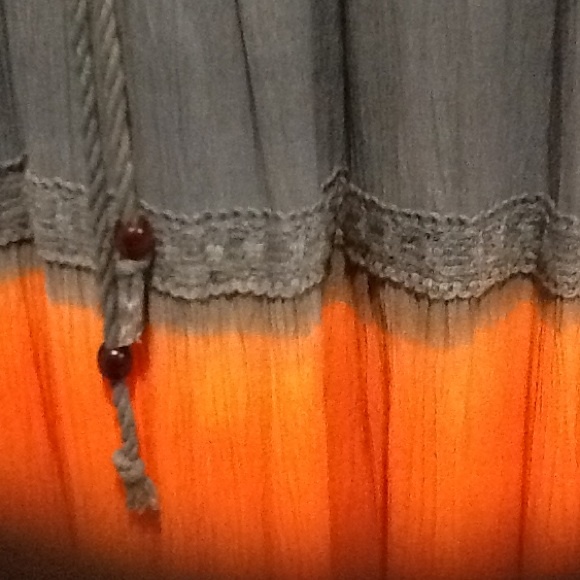 Skirt - Picture 2 of 4