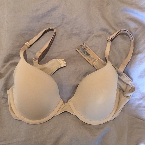 32A nude bra