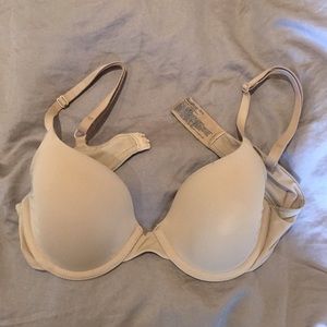 32A nude bra