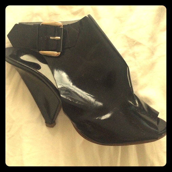 Chloe patent leather boogie