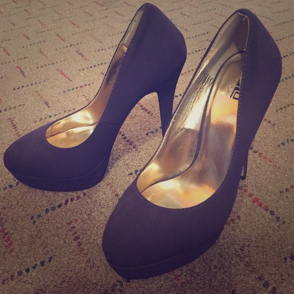 Dark purple rounded toe platform heels