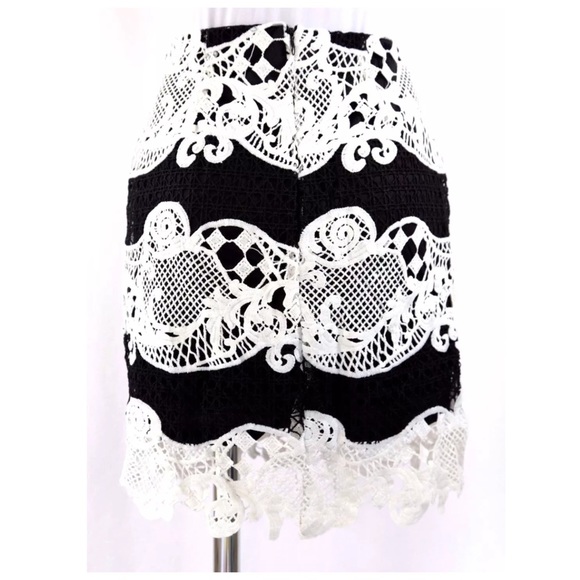 ‼️LAST CALL PRICE FIRM Black Off White Lace Skirt - Picture 3 of 4