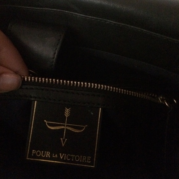 Pour la Victoire Black Leather bag - Picture 2 of 4