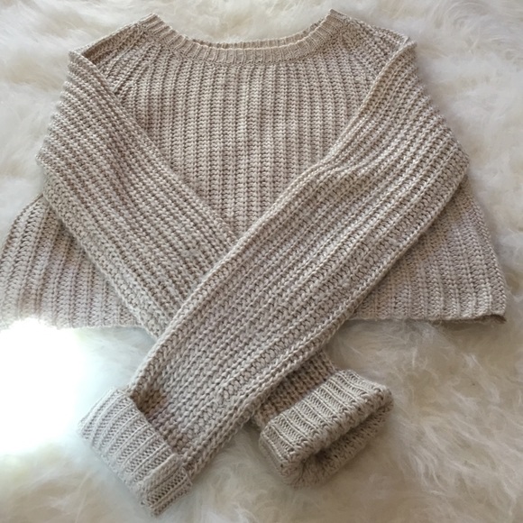 Brandy Melville sweater