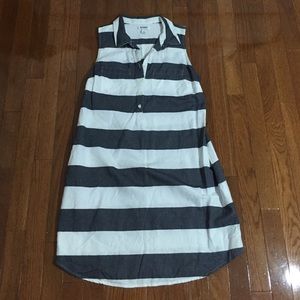 Old Navy sleeveless stripe dress size S