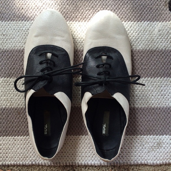 BDG Saddle Shoes