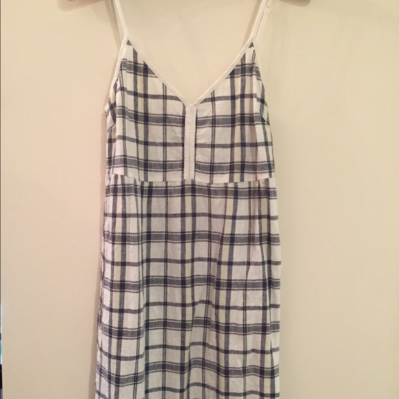 Aritzia TNA dress
