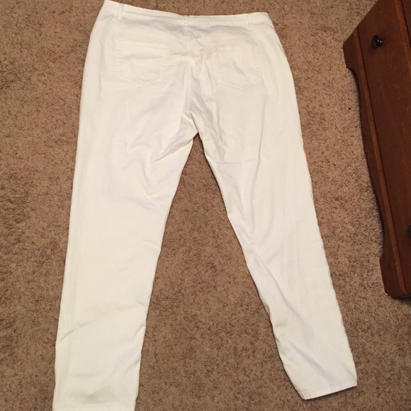 White straight leg jeans◻️▫️ - Picture 2 of 2