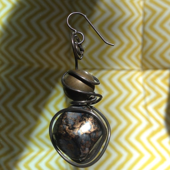 Jewelry - Picture 3 of 4