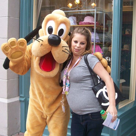 Meet your Posher, Elizabeth