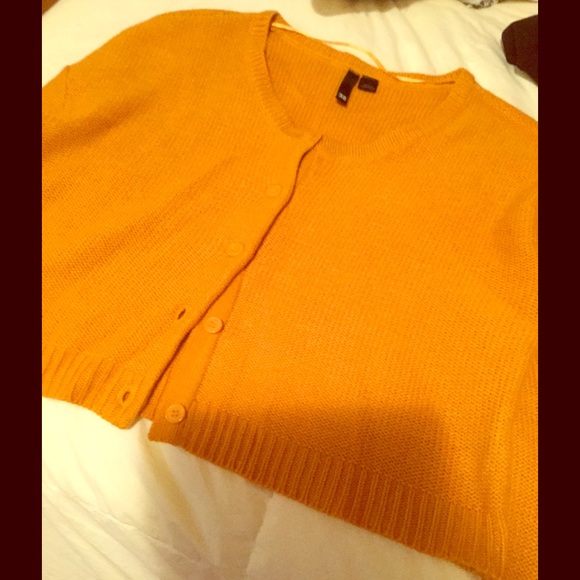 H&M Cropped Cardigan