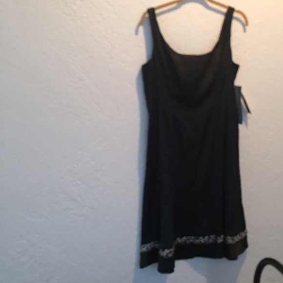 Jones Wear Little Black A-Line Party Dress