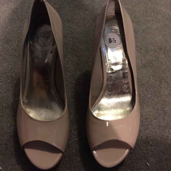 Jessica Simpson Wedge Heels - Picture 1 of 2