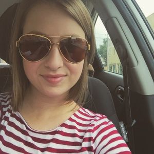 Meet your Posher, Samantha