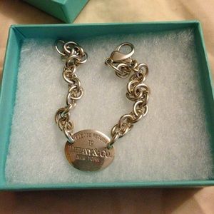 Braclet  💯Authentic
