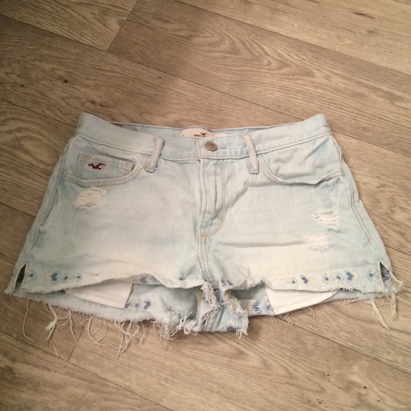 Hollister semi high waist shorts