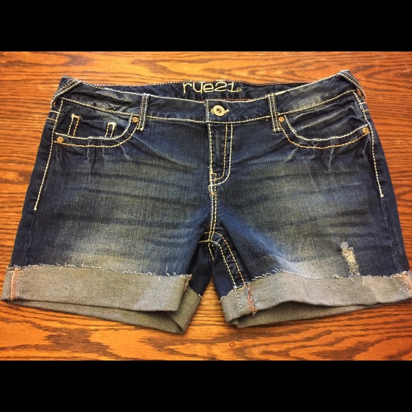 NWOT Rue 21 denim cuffed shorts. Size- 13/14