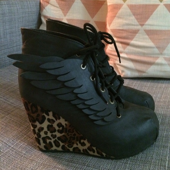 Wing wedges - Picture 3 of 6