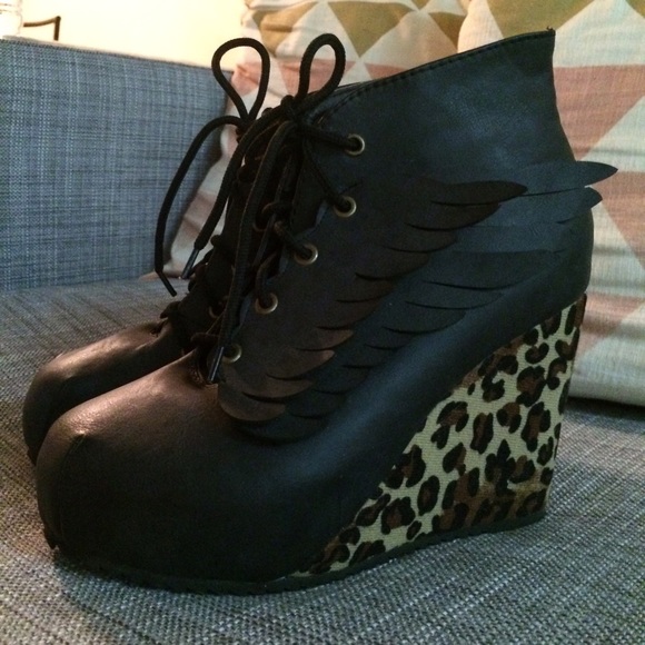 Wing wedges - Picture 4 of 6