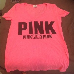 Vs PINK t-shirt