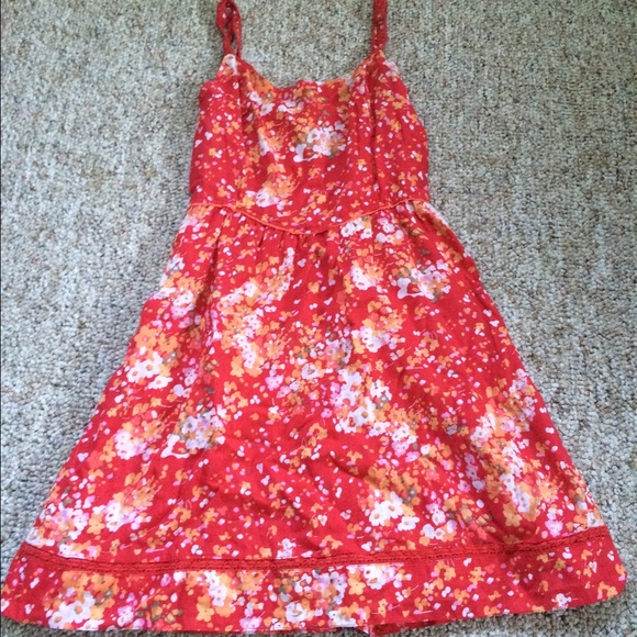 🌞 Floral dress!