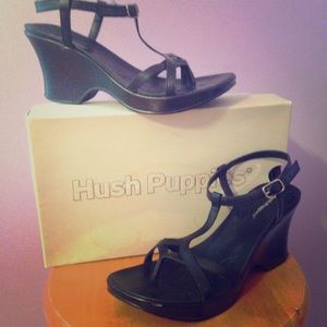 Hush Puppies Black Leather Sandal