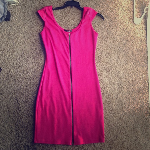 Hot pink dress!