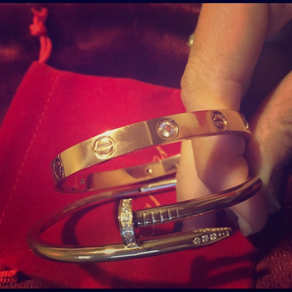 Rose gold matching screw and nail set