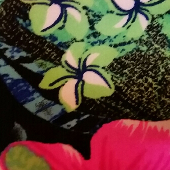 Bikini - Picture 2 of 2